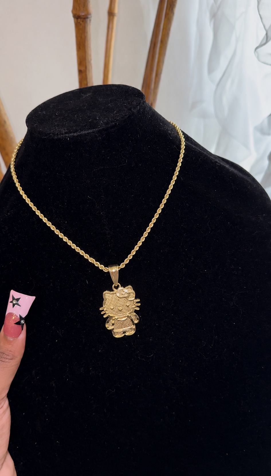 HK FULL BODY NECKLACE