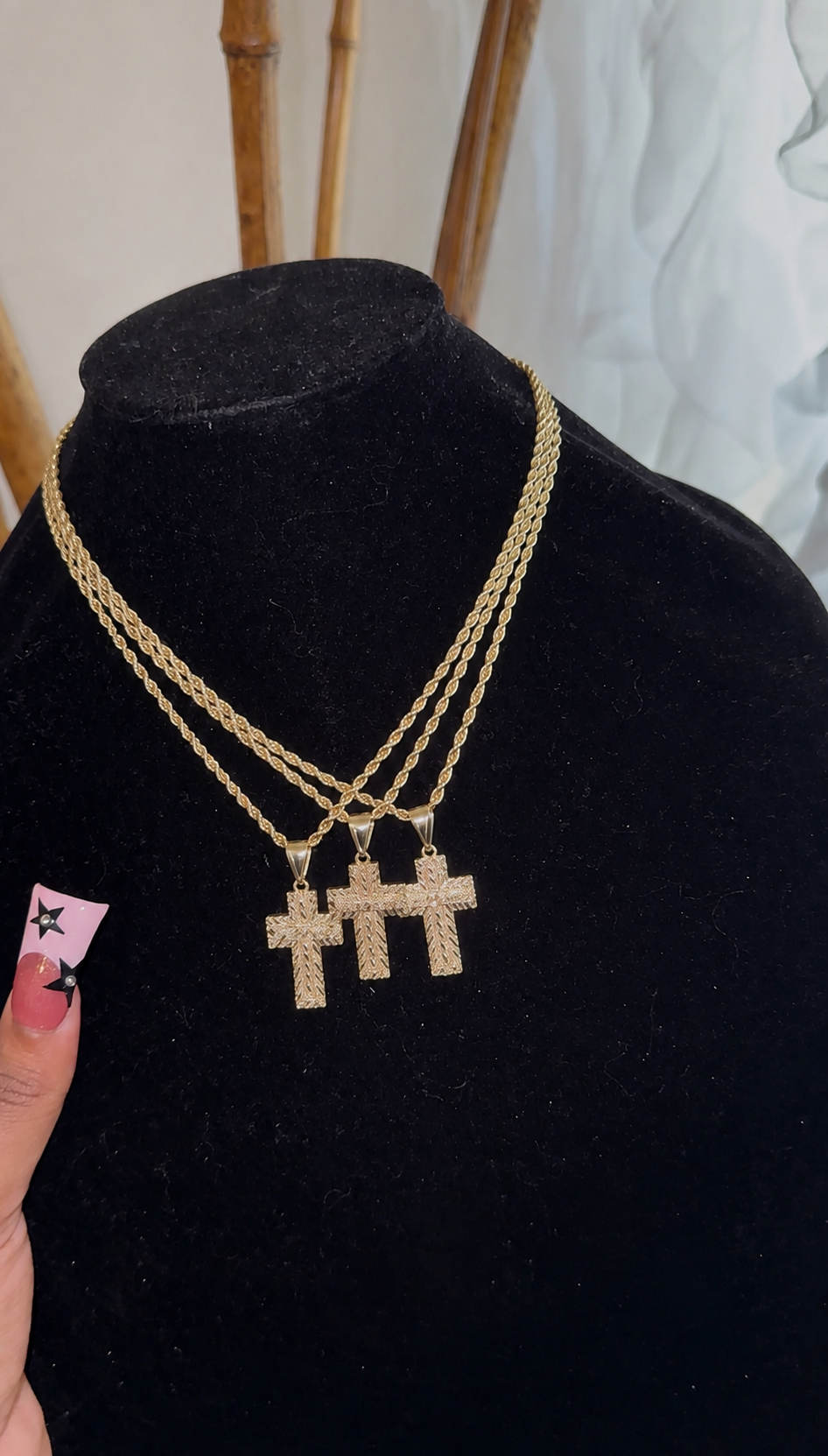 SUPPER CROSS NECKLACE